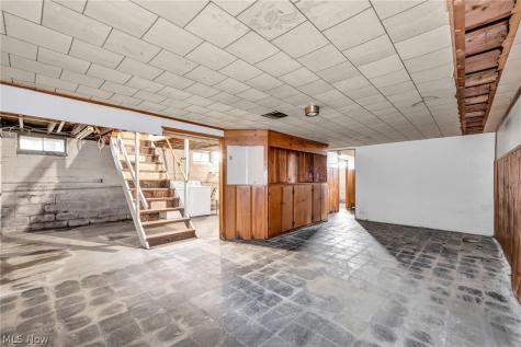5452 Hauserman Road Parma OH 44130