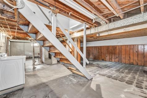 5452 Hauserman Road Parma OH 44130