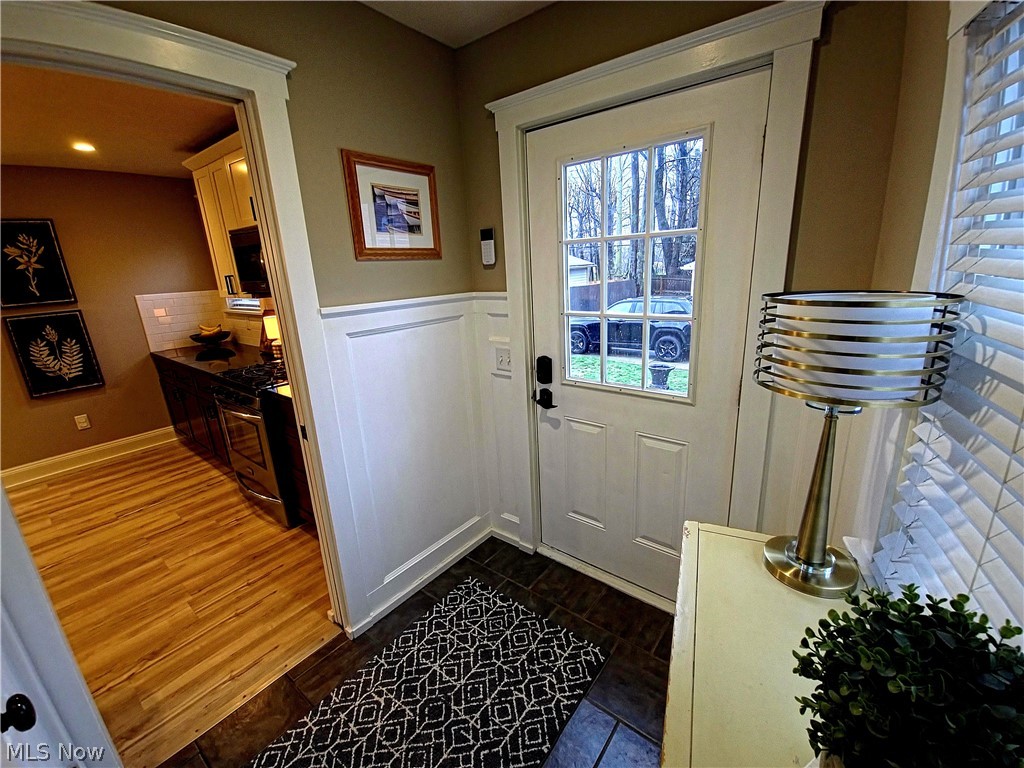 18810 Sloane Avenue Lakewood OH 44107