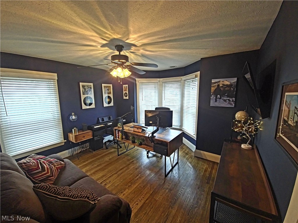 18810 Sloane Avenue Lakewood OH 44107