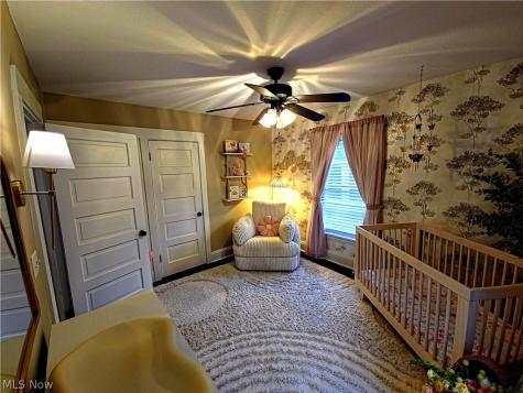 18810 Sloane Avenue Lakewood OH 44107