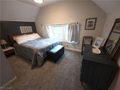 18810 Sloane Avenue Lakewood OH 44107