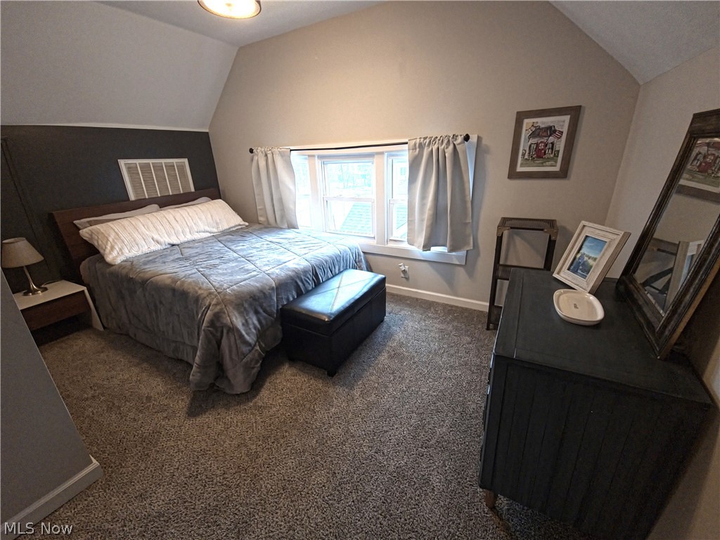 18810 Sloane Avenue Lakewood OH 44107