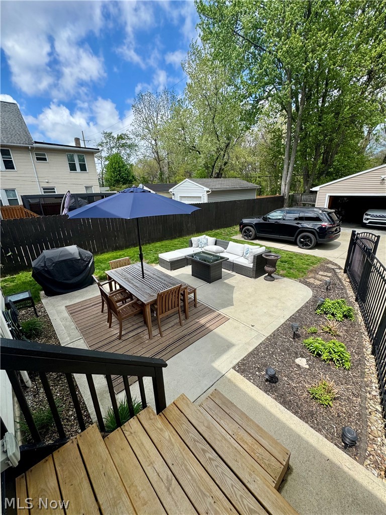 18810 Sloane Avenue Lakewood OH 44107