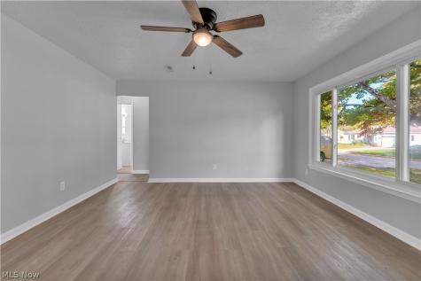 6470 Aylesworth Drive Parma Heights OH 44130