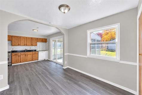 6470 Aylesworth Drive Parma Heights OH 44130