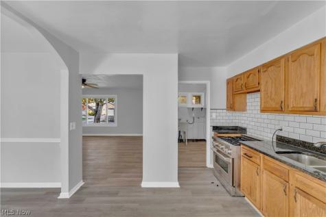 6470 Aylesworth Drive Parma Heights OH 44130