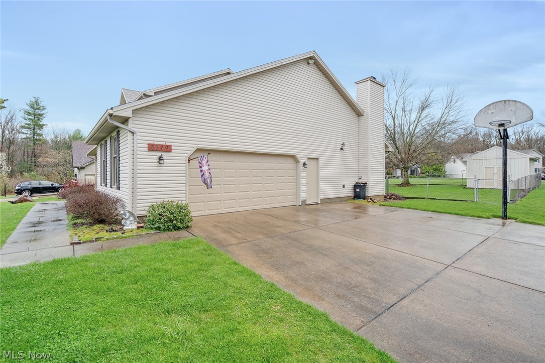 6369 Ridgeview Avenue Austintown OH 44515
