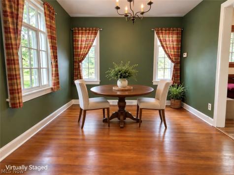 93 Harcourt Drive Akron OH 44313
