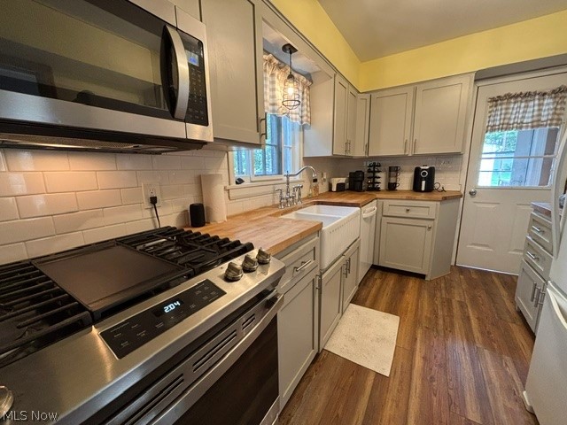 93 Harcourt Drive Akron OH 44313