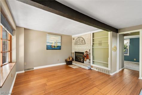 3814 Talent Drive Akron OH 44319