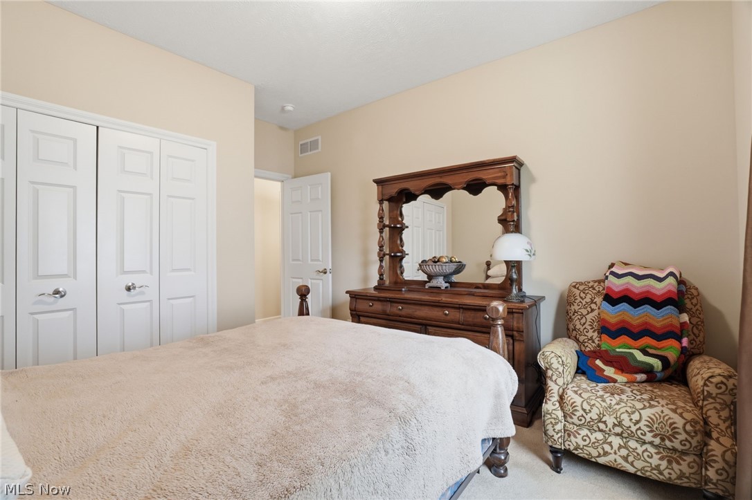 8220 Manor Gate Way Mentor OH 44060