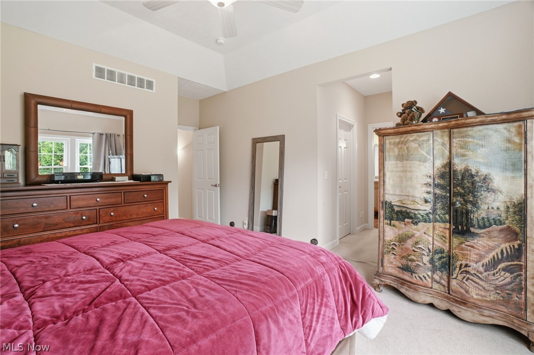 8220 Manor Gate Way Mentor OH 44060
