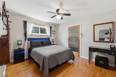 16285 Craigmere Drive Middleburg Heights OH 44130