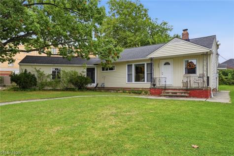 16285 Craigmere Drive Middleburg Heights OH 44130