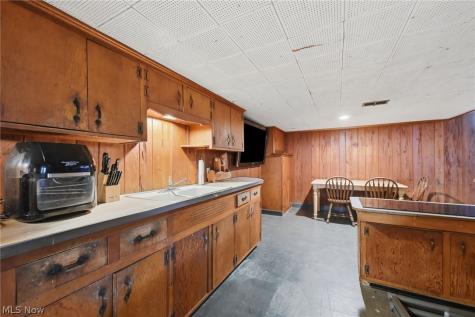 16285 Craigmere Drive Middleburg Heights OH 44130