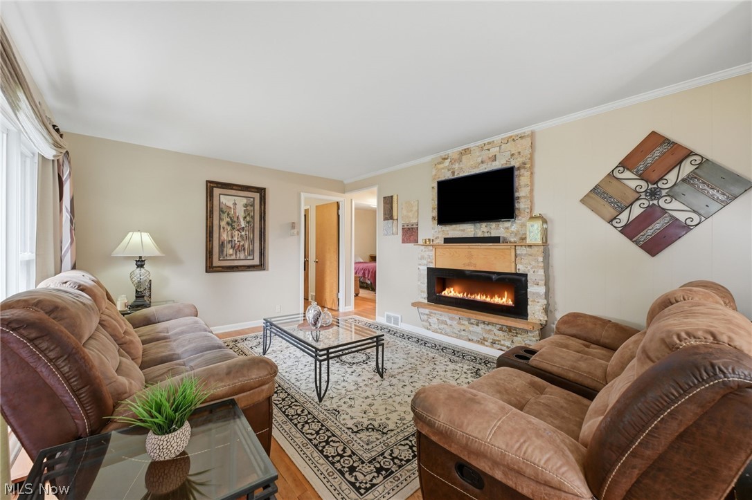 16285 Craigmere Drive Middleburg Heights OH 44130