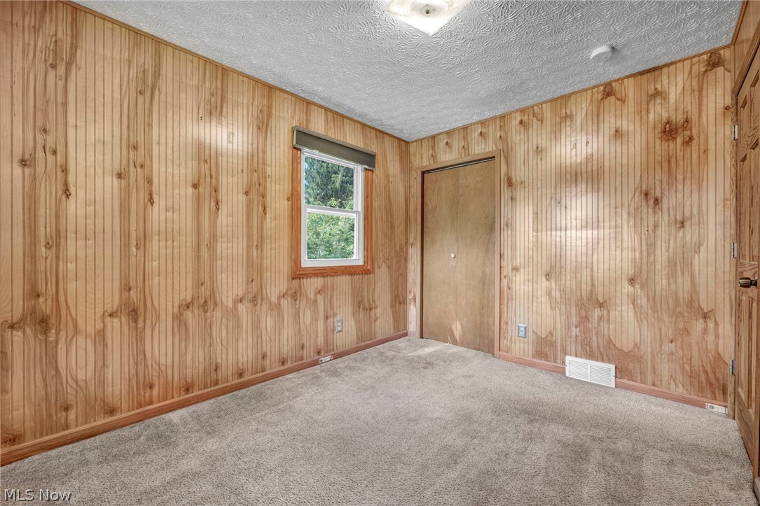 275 Smedley Drive Washingtonville OH 44490