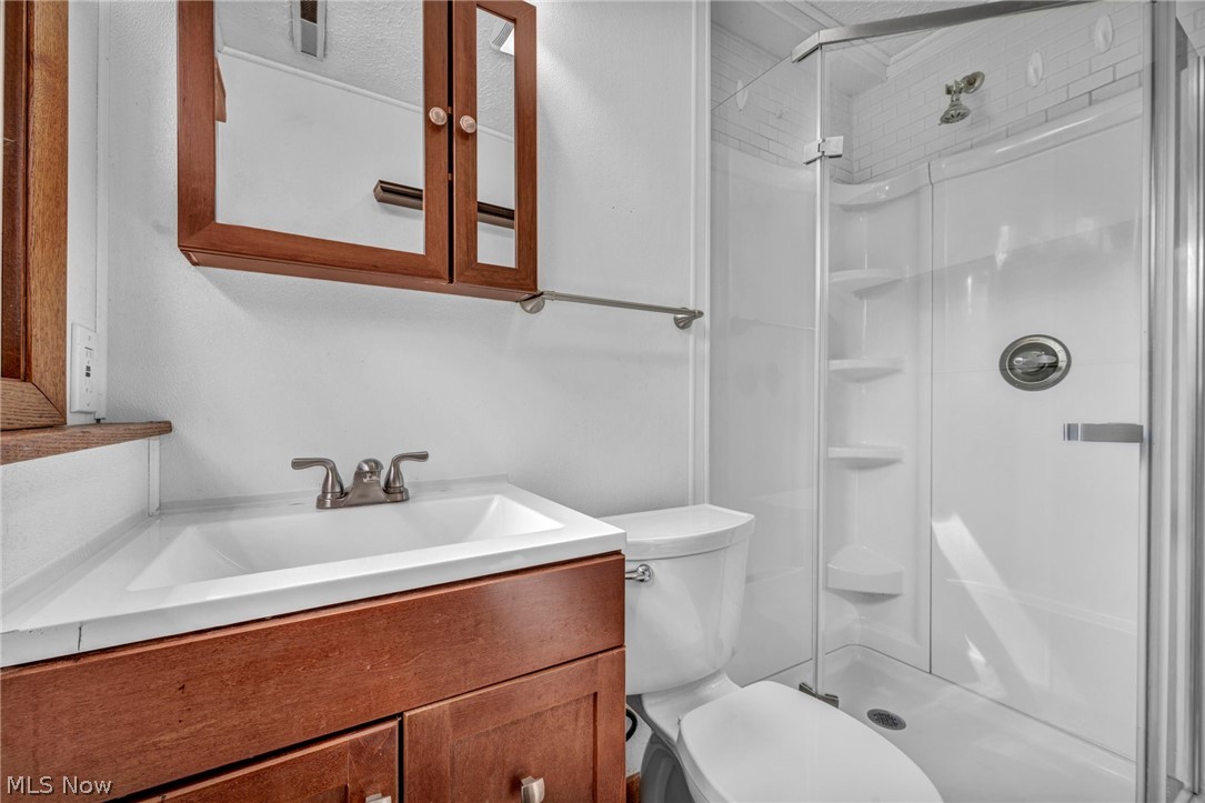 275 Smedley Drive Washingtonville OH 44490