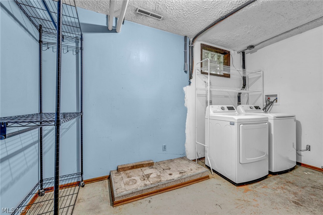 275 Smedley Drive Washingtonville OH 44490