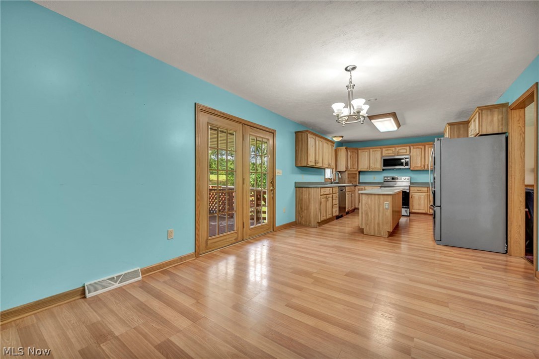 275 Smedley Drive Washingtonville OH 44490