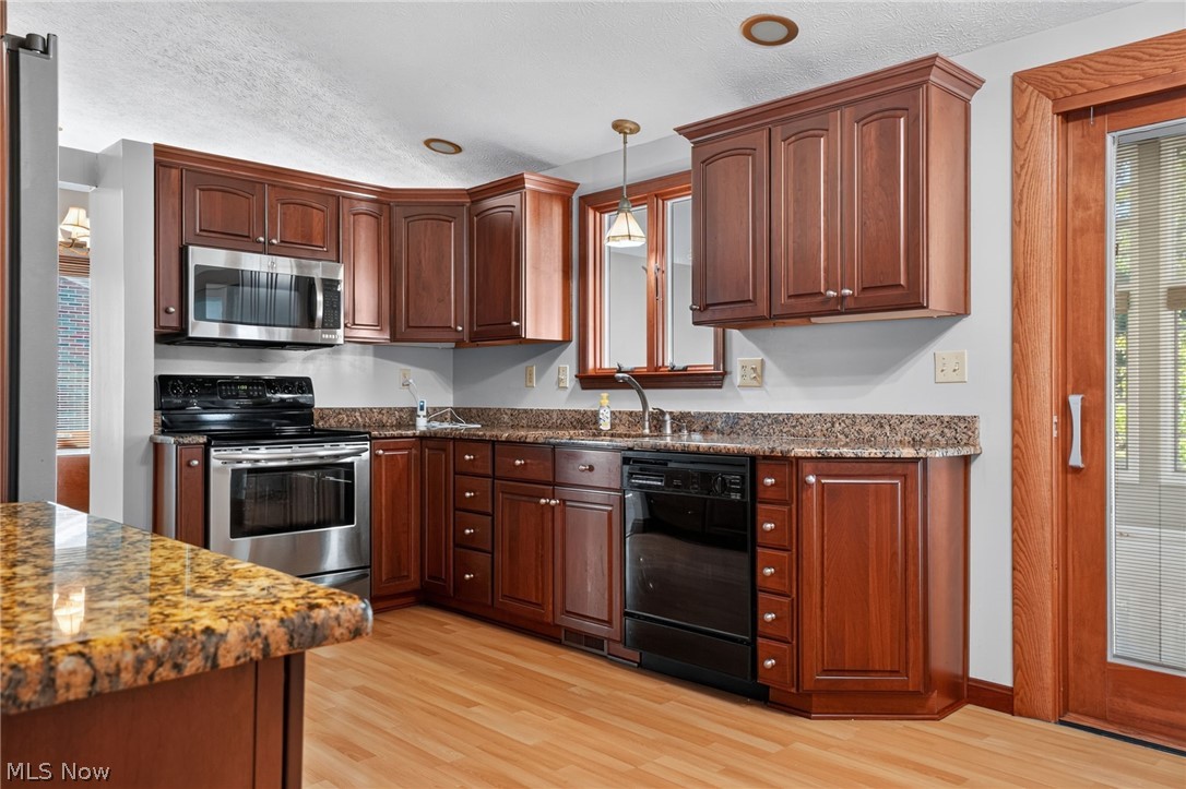 779 Cricket Avenue Conneaut OH 44030