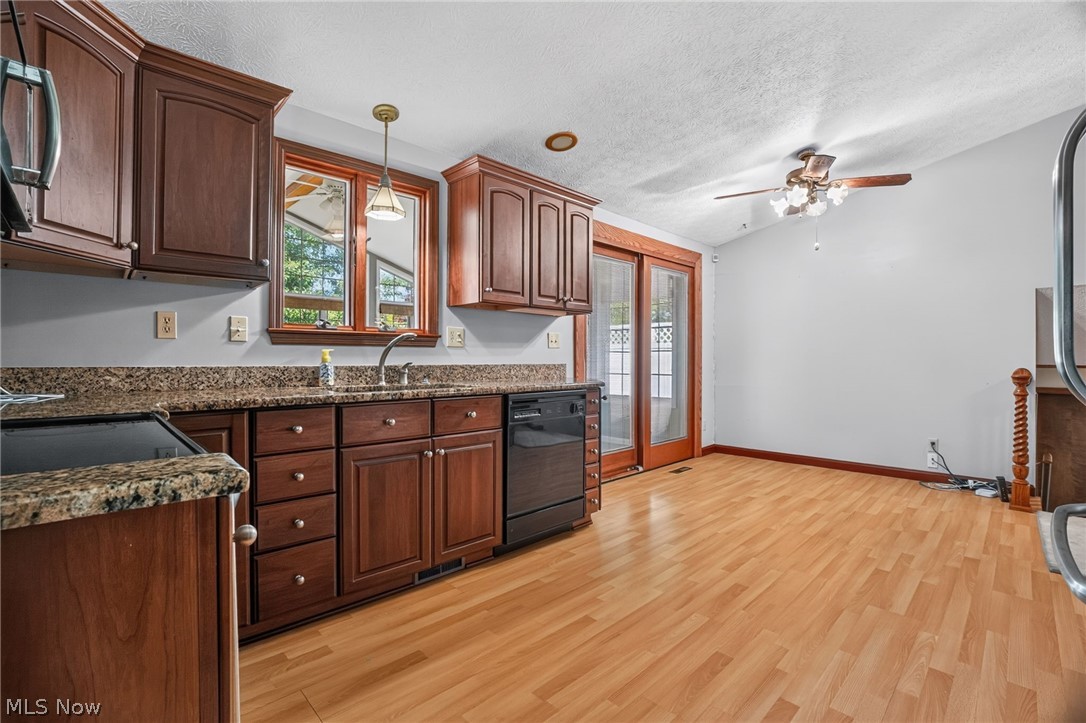 779 Cricket Avenue Conneaut OH 44030