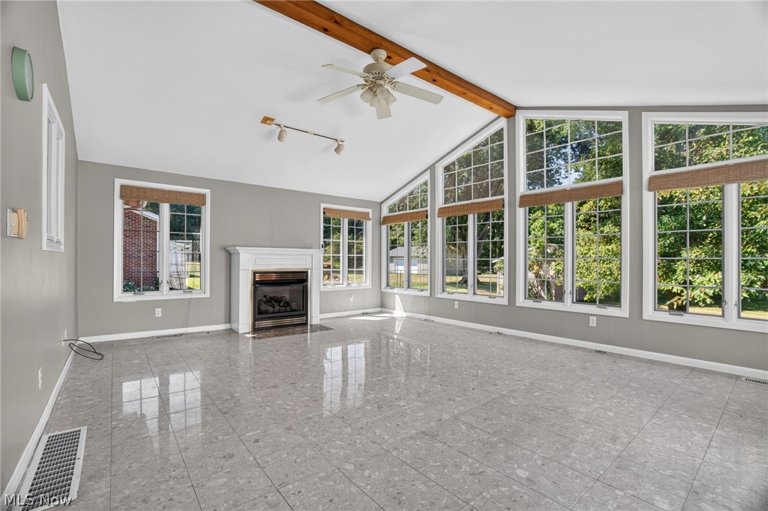 779 Cricket Avenue Conneaut OH 44030