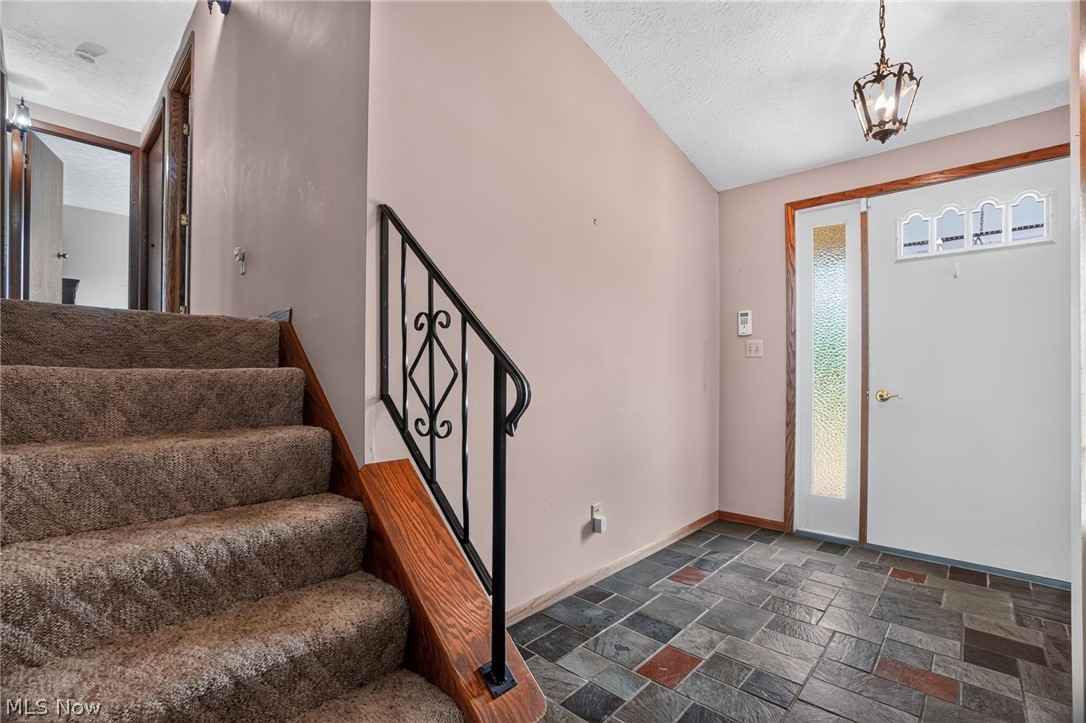 779 Cricket Avenue Conneaut OH 44030