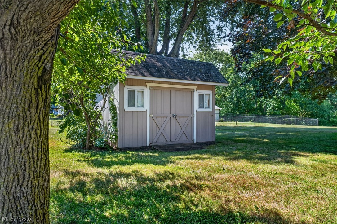 779 Cricket Avenue Conneaut OH 44030