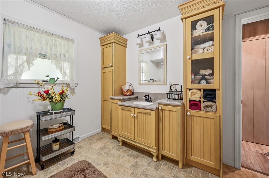 8412 State Route 224 Deerfield OH 44411