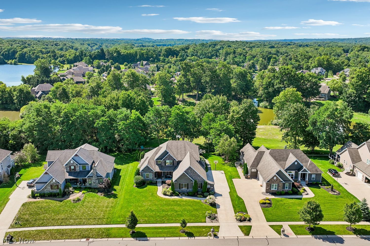 2982 Blue Heron Medina OH 44256
