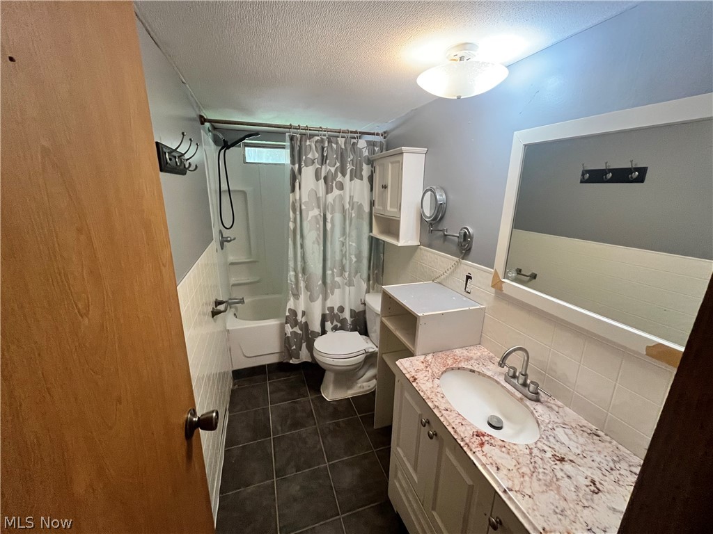 13016 Kevin Lane Chardon OH 44024