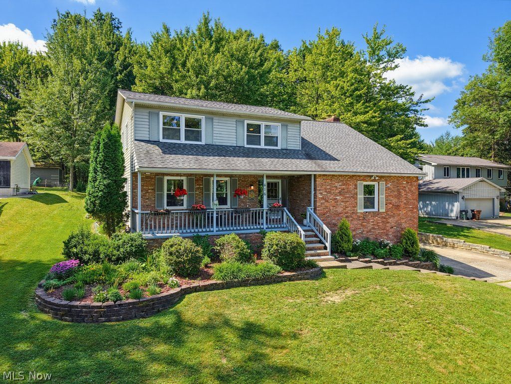 416 Apple Hill Drive Sagamore Hills OH 44067