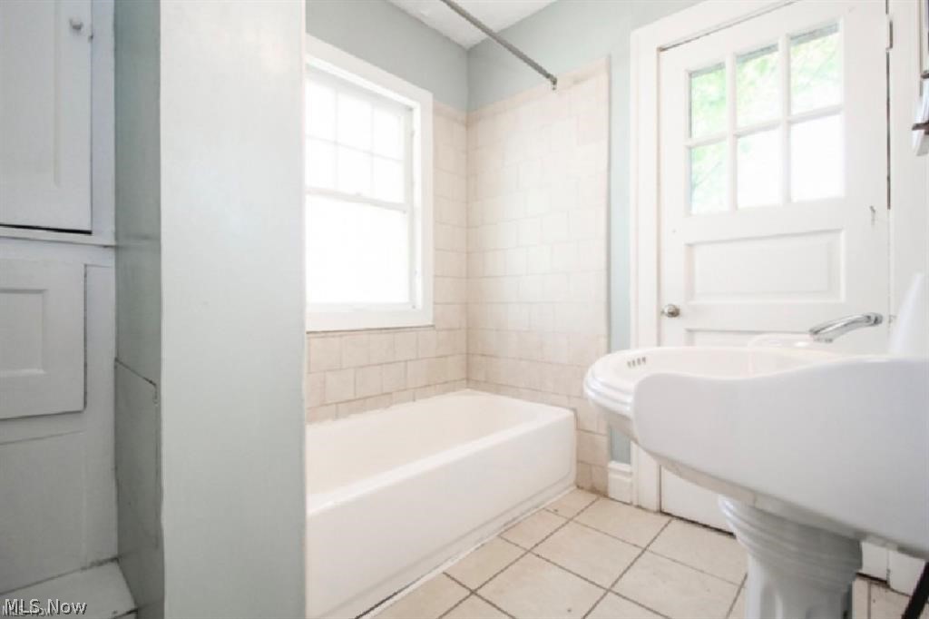 971 Rushleigh Road Cleveland Heights OH 44121