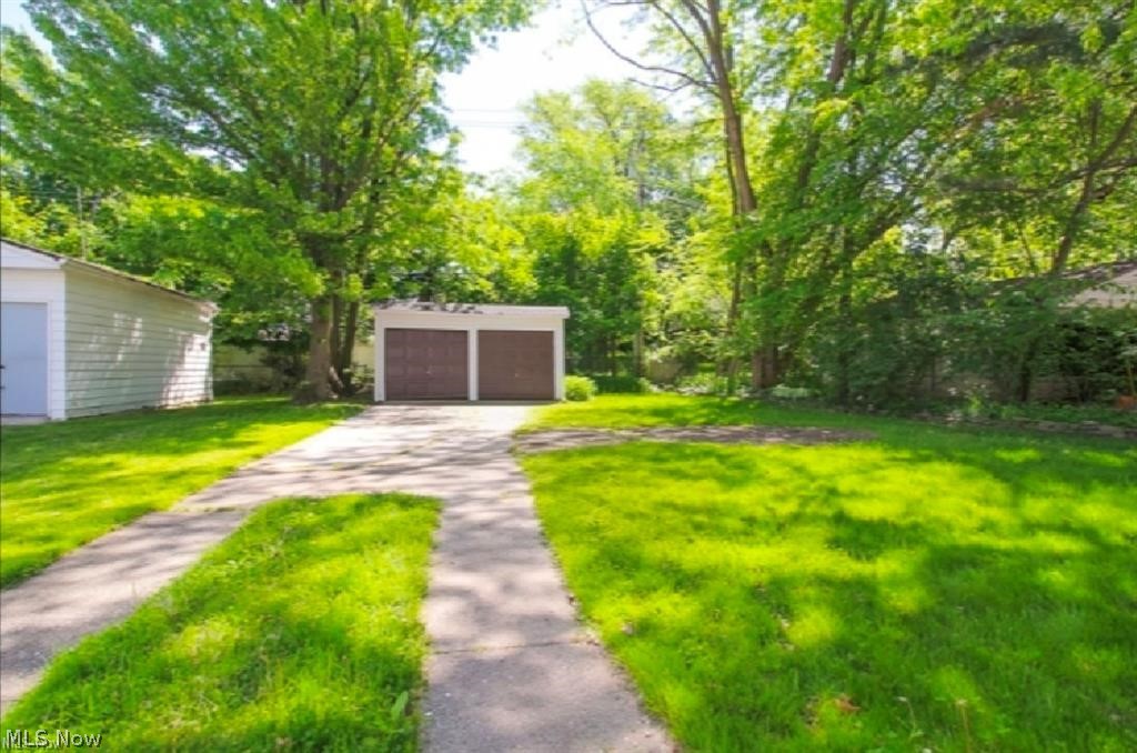 971 Rushleigh Road Cleveland Heights OH 44121