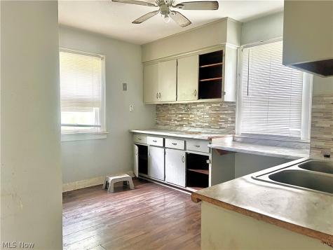3679 E 105th Street Cleveland OH 44105