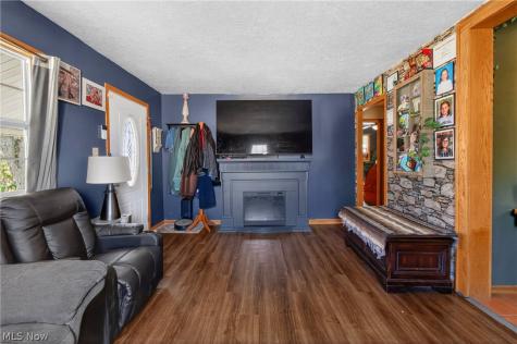 143 25th St. NW Massillon OH 44647