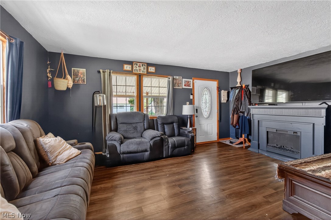 143 25th St. NW Massillon OH 44647