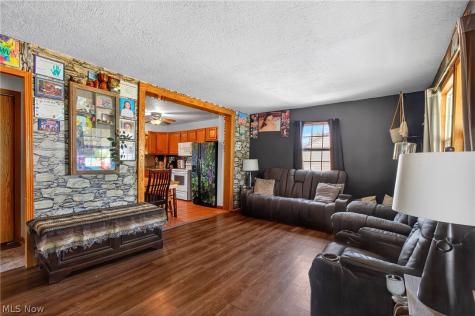 143 25th St. NW Massillon OH 44647