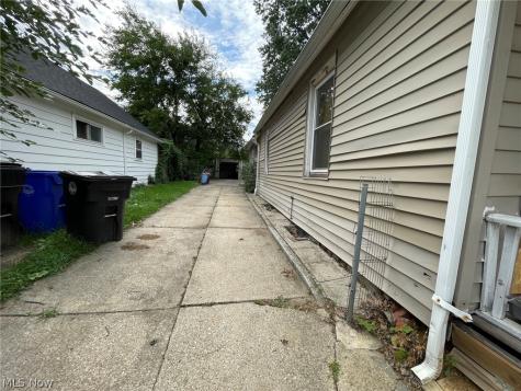 3184 W 71st Street Cleveland OH 44102