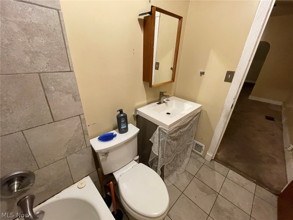 3184 W 71st Street Cleveland OH 44102
