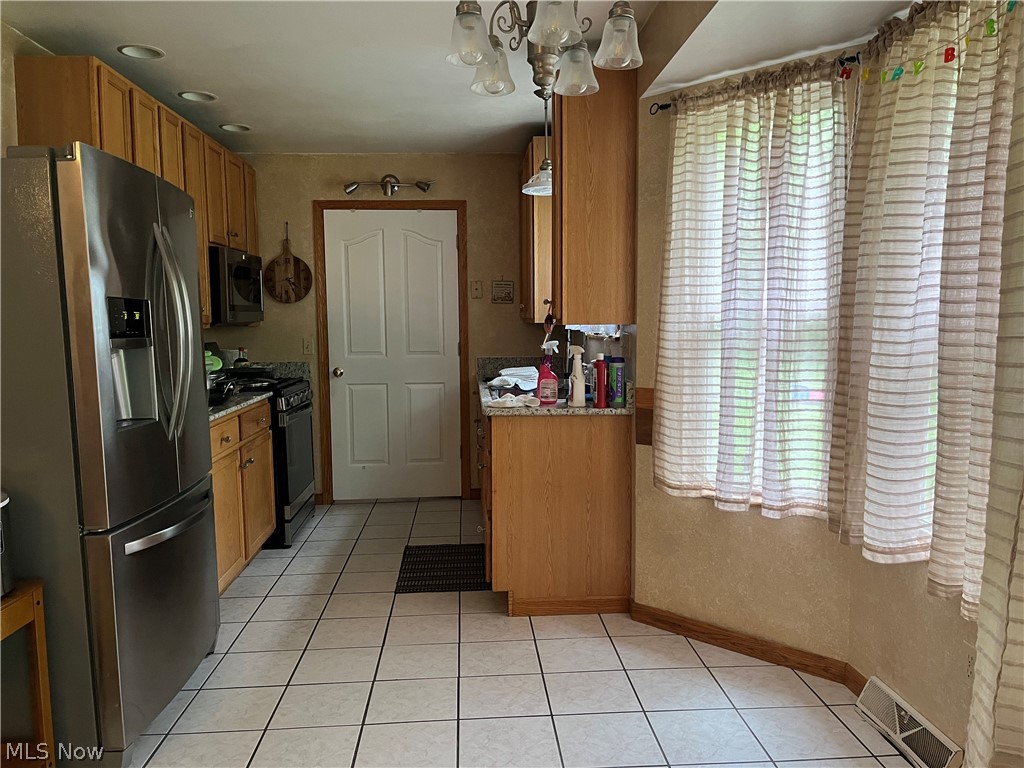 1501 Birch Run Drive NE Warren OH 44483