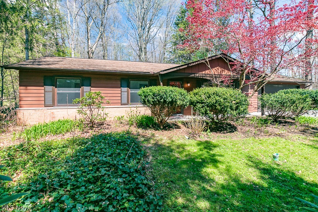 9658 Kim Drive Chesterland OH 44026