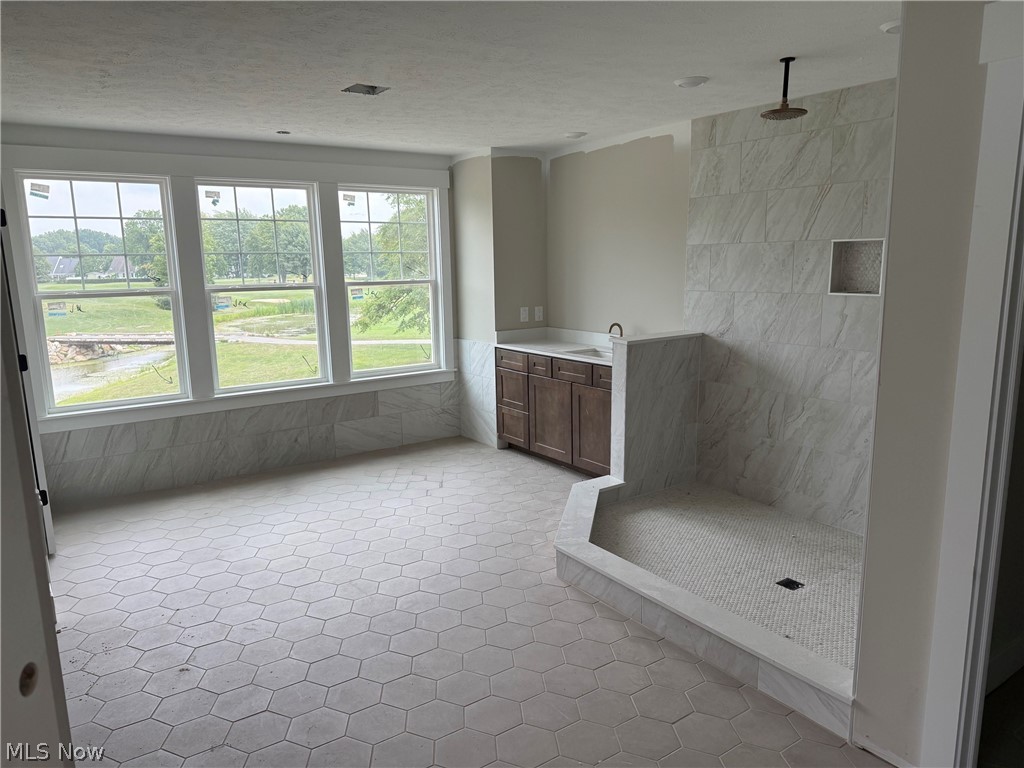 32585 Royal Troon Drive Avon Lake OH 44012