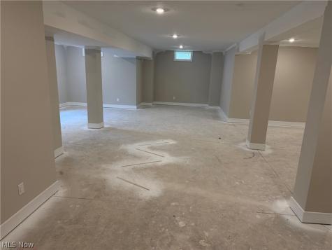32585 Royal Troon Drive Avon Lake OH 44012