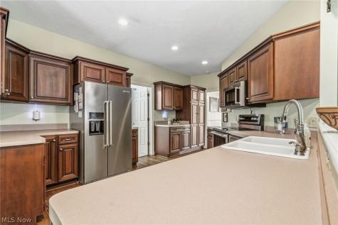 2984 Silver Maple Drive Fairlawn OH 44333