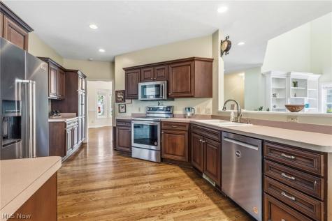 2984 Silver Maple Drive Fairlawn OH 44333