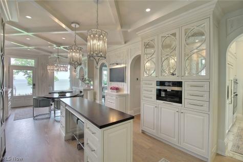 11006 Edgewater Drive Cleveland OH 44102