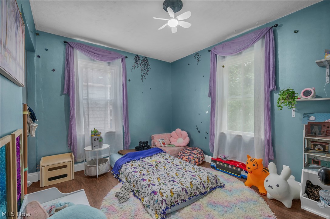 926 Warwick Drive Sheffield Lake OH 44054